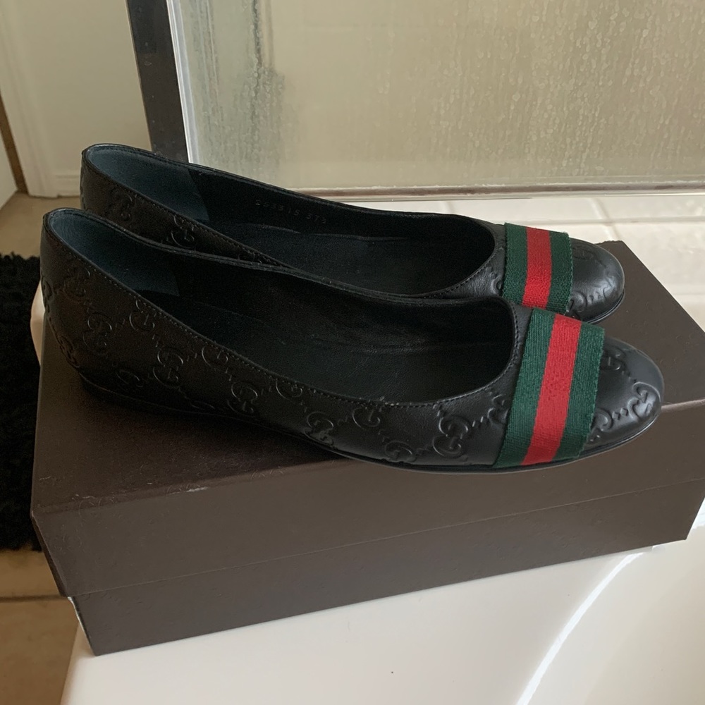 Gucci flats